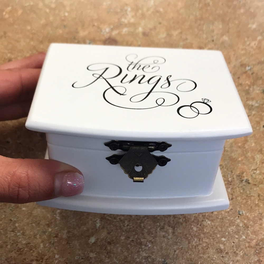 Wedding ring box